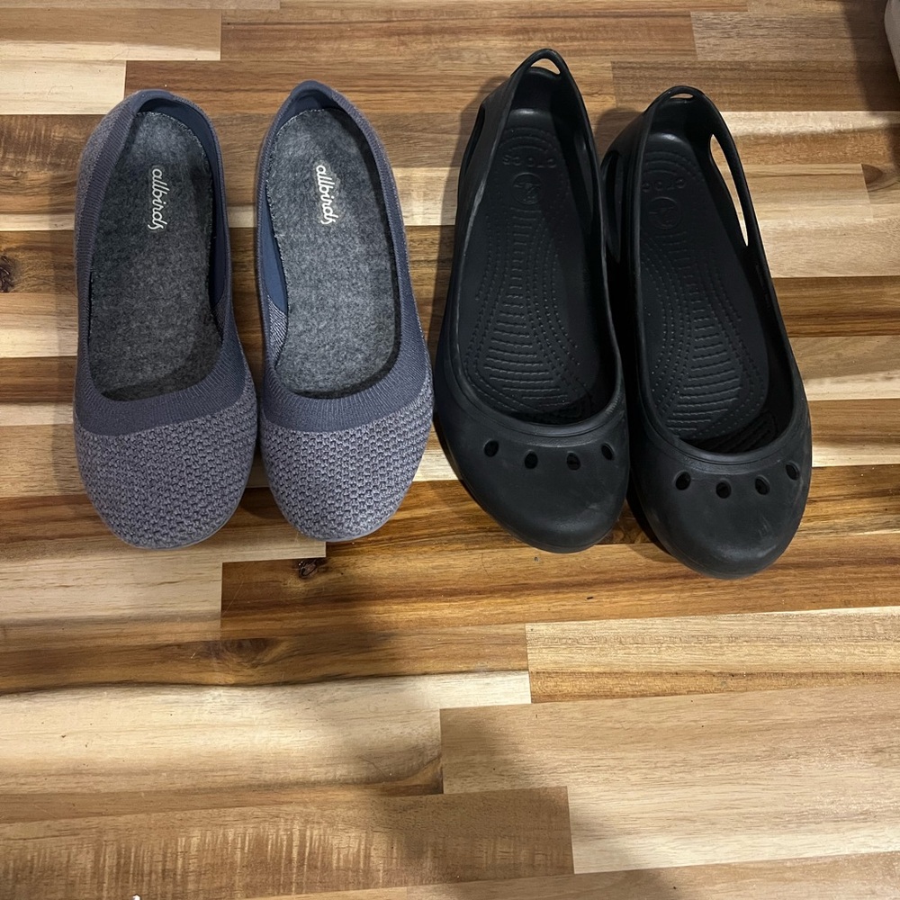 Allbirds Women's Gray Flats and Black Slip-Ons and black Croc flats! Get 2!